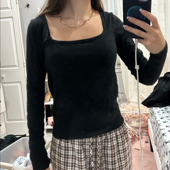 Hollister Tops - Hollister Women's Black Long Sleeve Top​